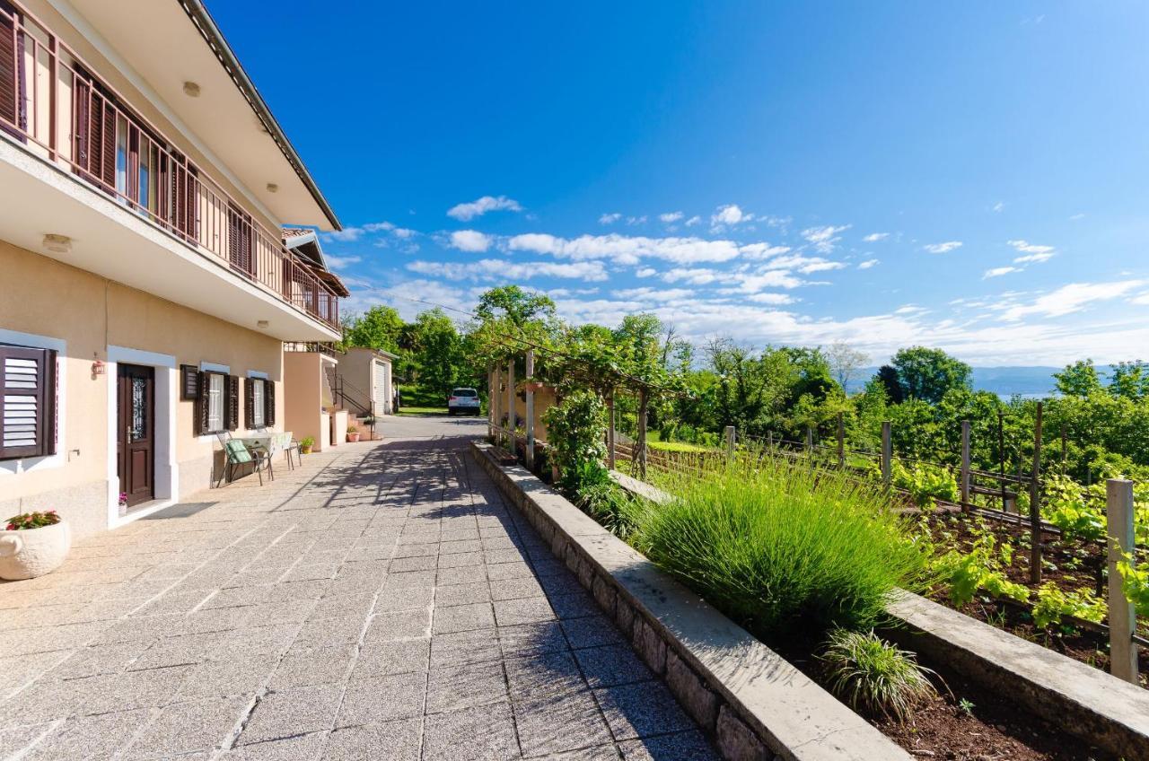 Apartments Ilinka Lovran Εξωτερικό φωτογραφία